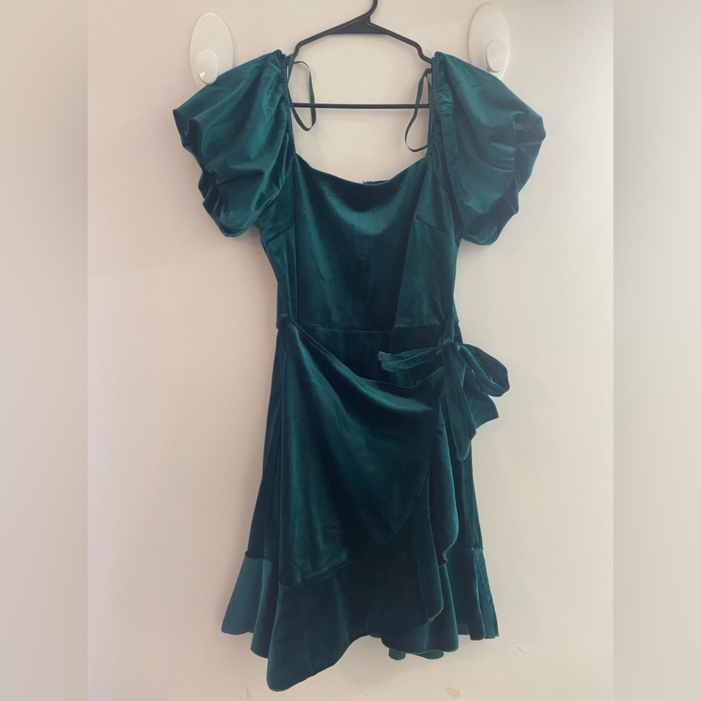 Trixxi Green Mini Sundress with Flutter Sleeves